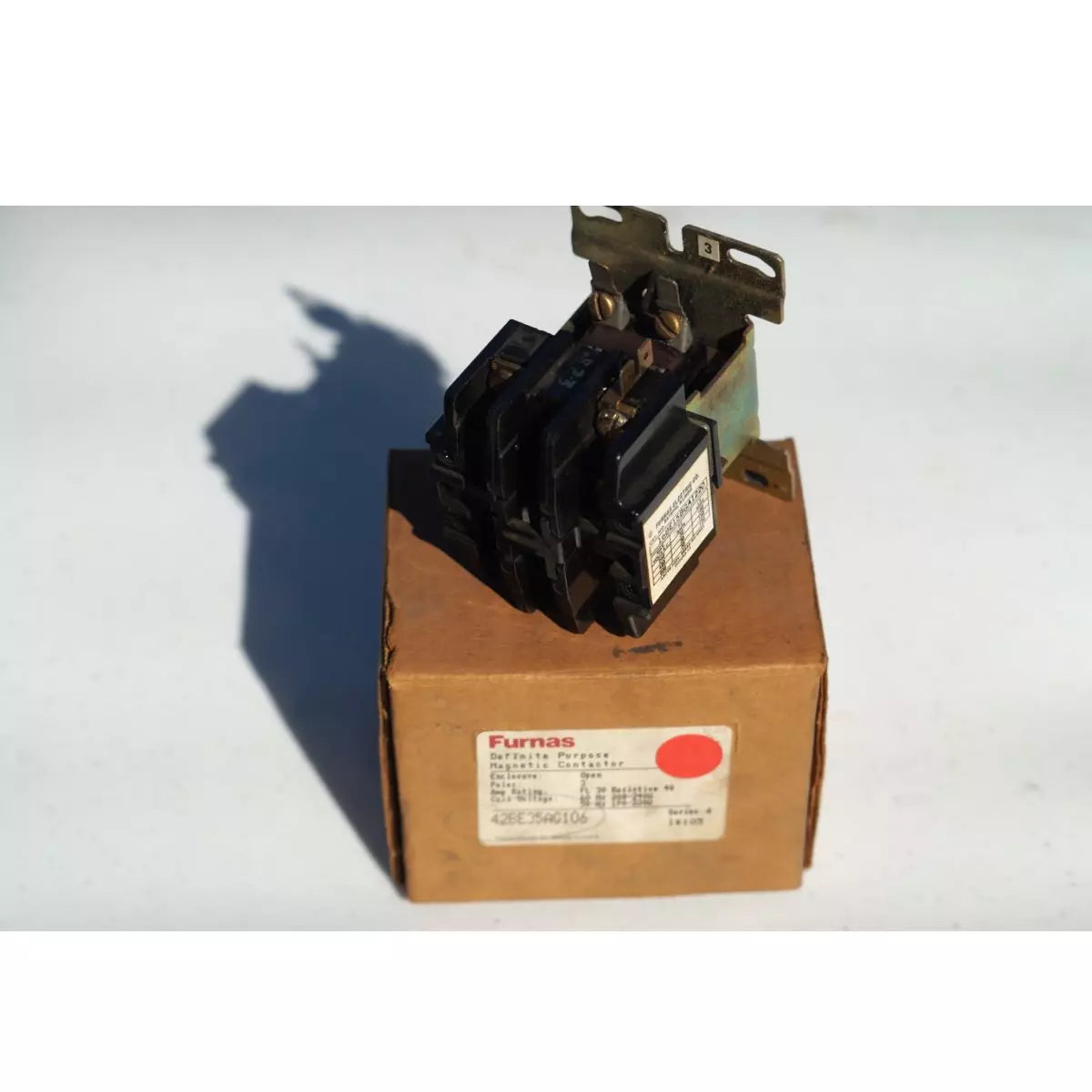 Furnas Definite Purpose Magnetic Contactor 30 Amp 3 Pole 240V Coil 42BE35AG106